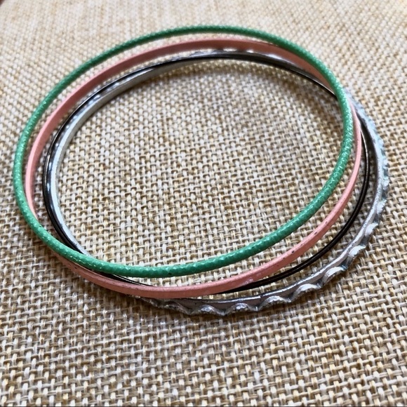 🔴 5 for $10 ONE Green Pink Silver and Bronze Stackable Bracelet - Picture 2 of 6